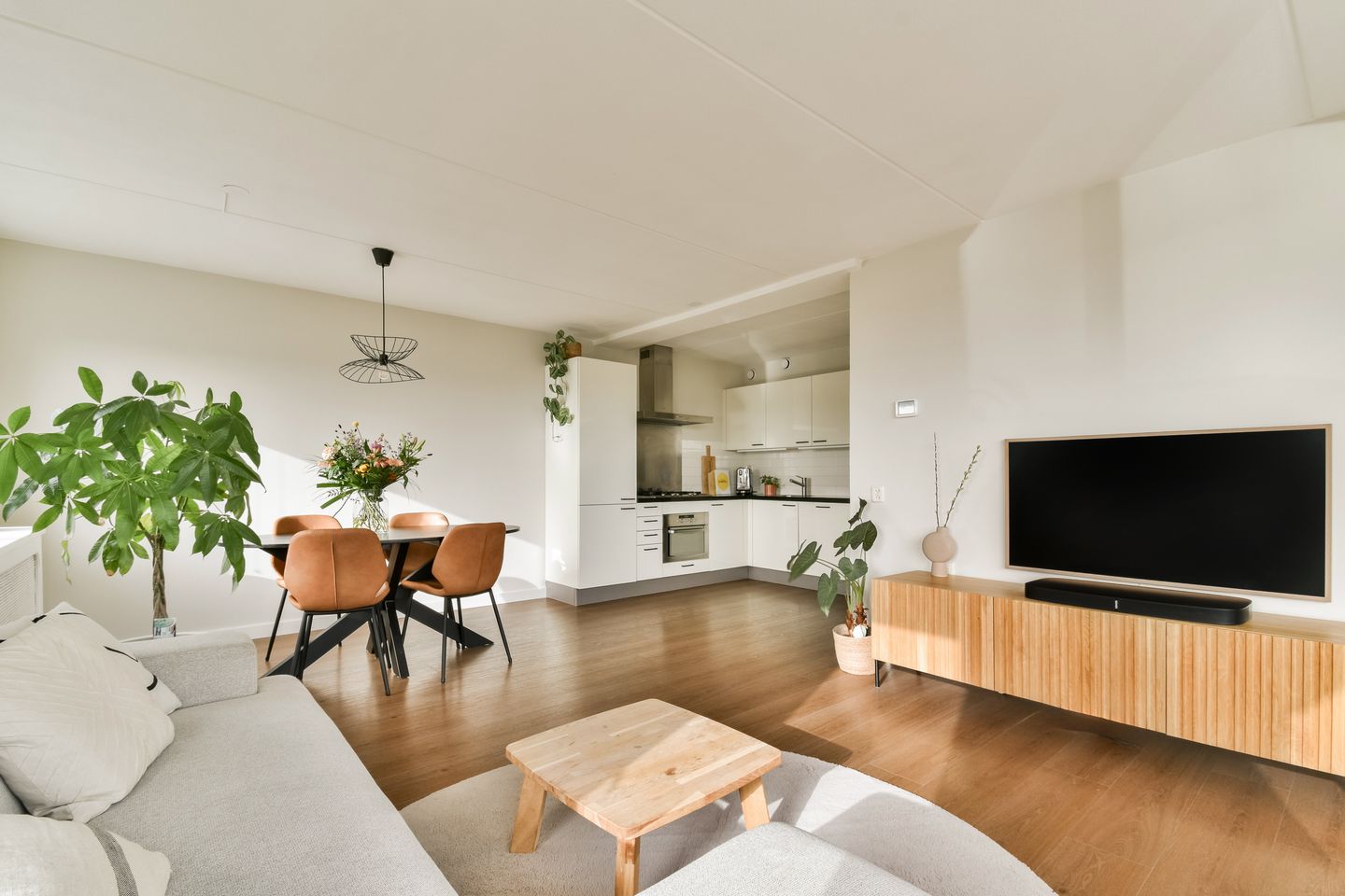 Foto 5 van Reizigersweg 45