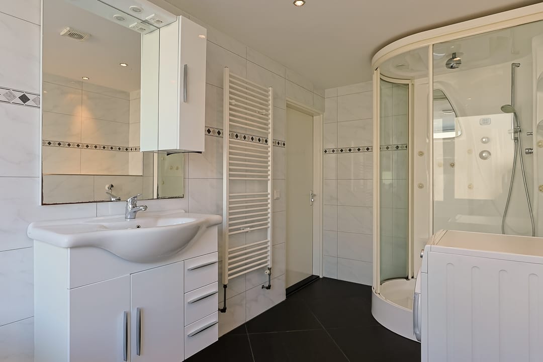 Photo 28 of Willemstraat 36