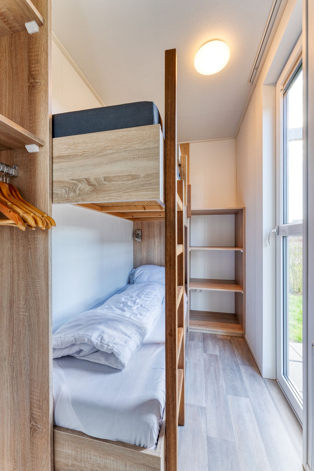 Foto 13 van Zeedijk 24-635