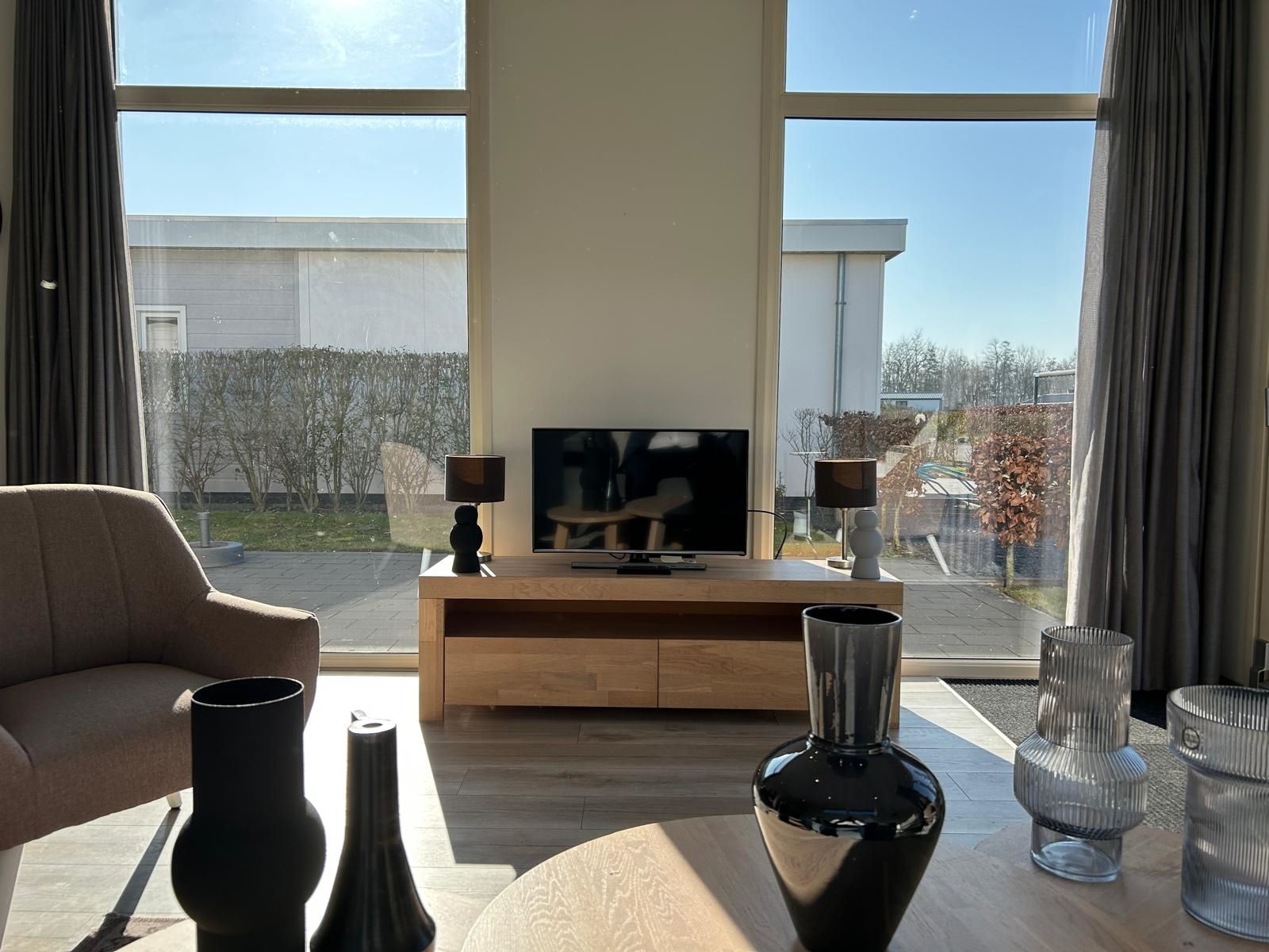 Foto 6 van Randmeerweg 8-502