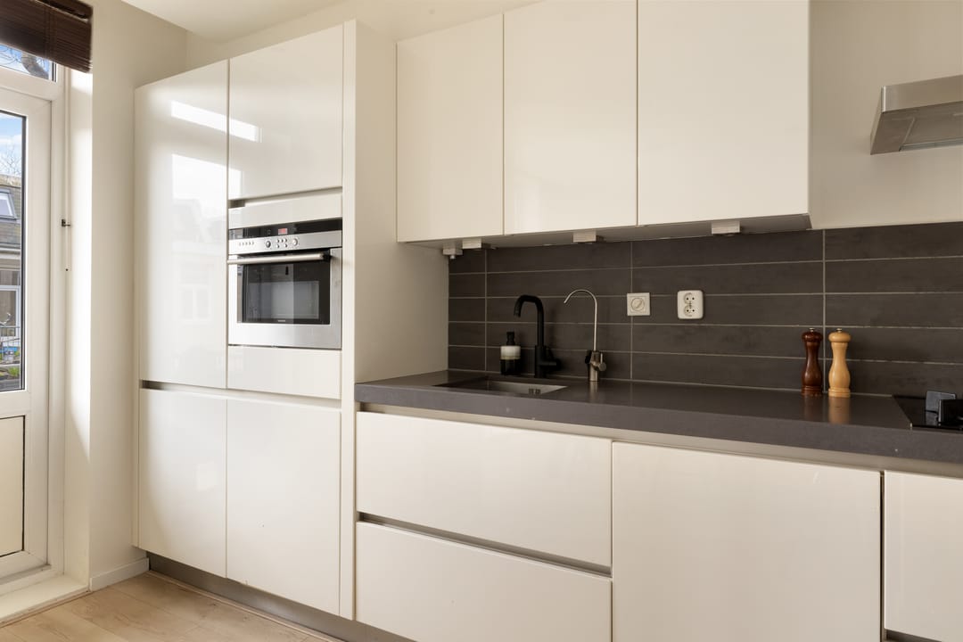 Foto 13 van Haarlemmerweg 169-3