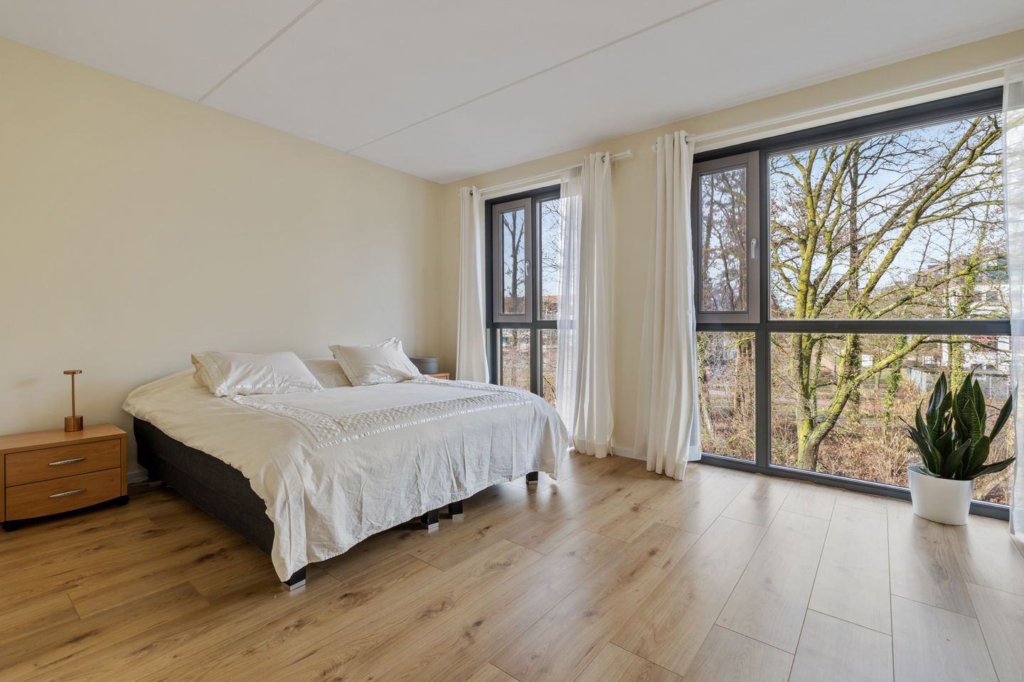 Foto 25 van Edisonbaan 20-1