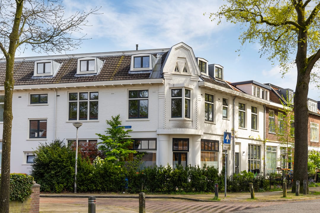 Photo 1 of Sint Bonifaciusstraat 1-C