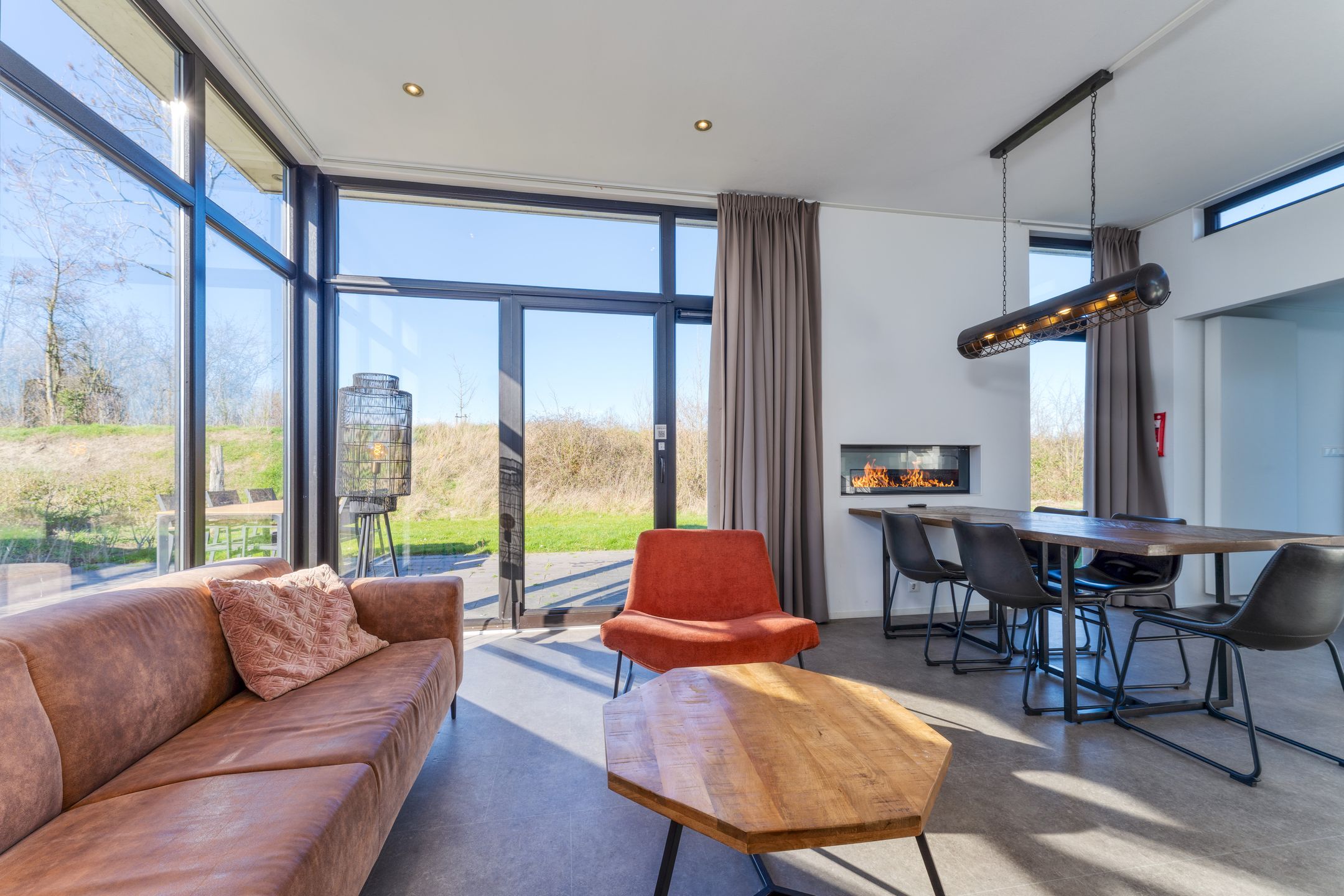 3-bedroom freehold villa in Nieuwvliet — photo 2 of 5