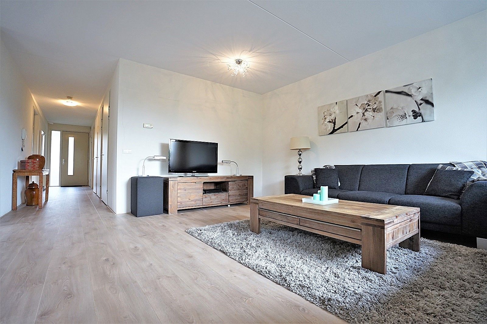 Foto 12 van Veenendaalplein 21