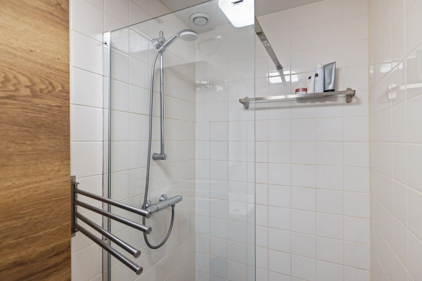 Foto 14 van Magna Petestraat 9