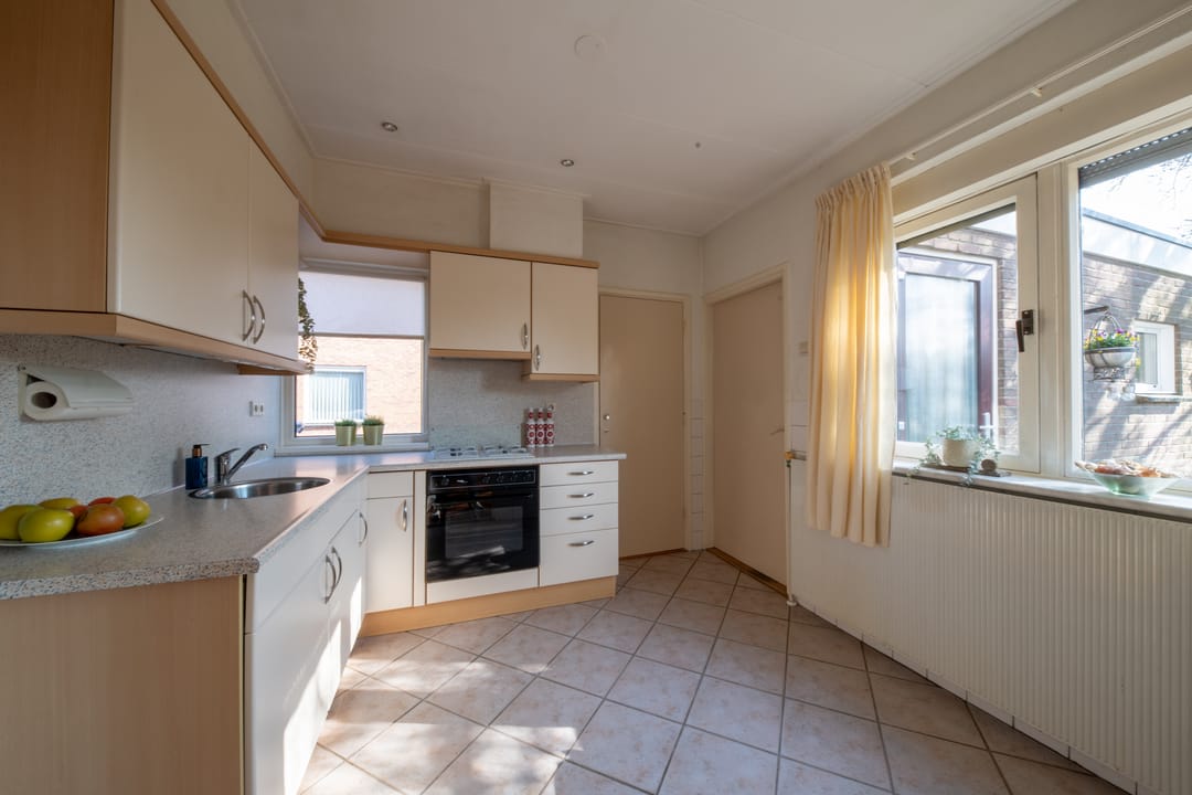 Photo 8 of Irisstraat 6