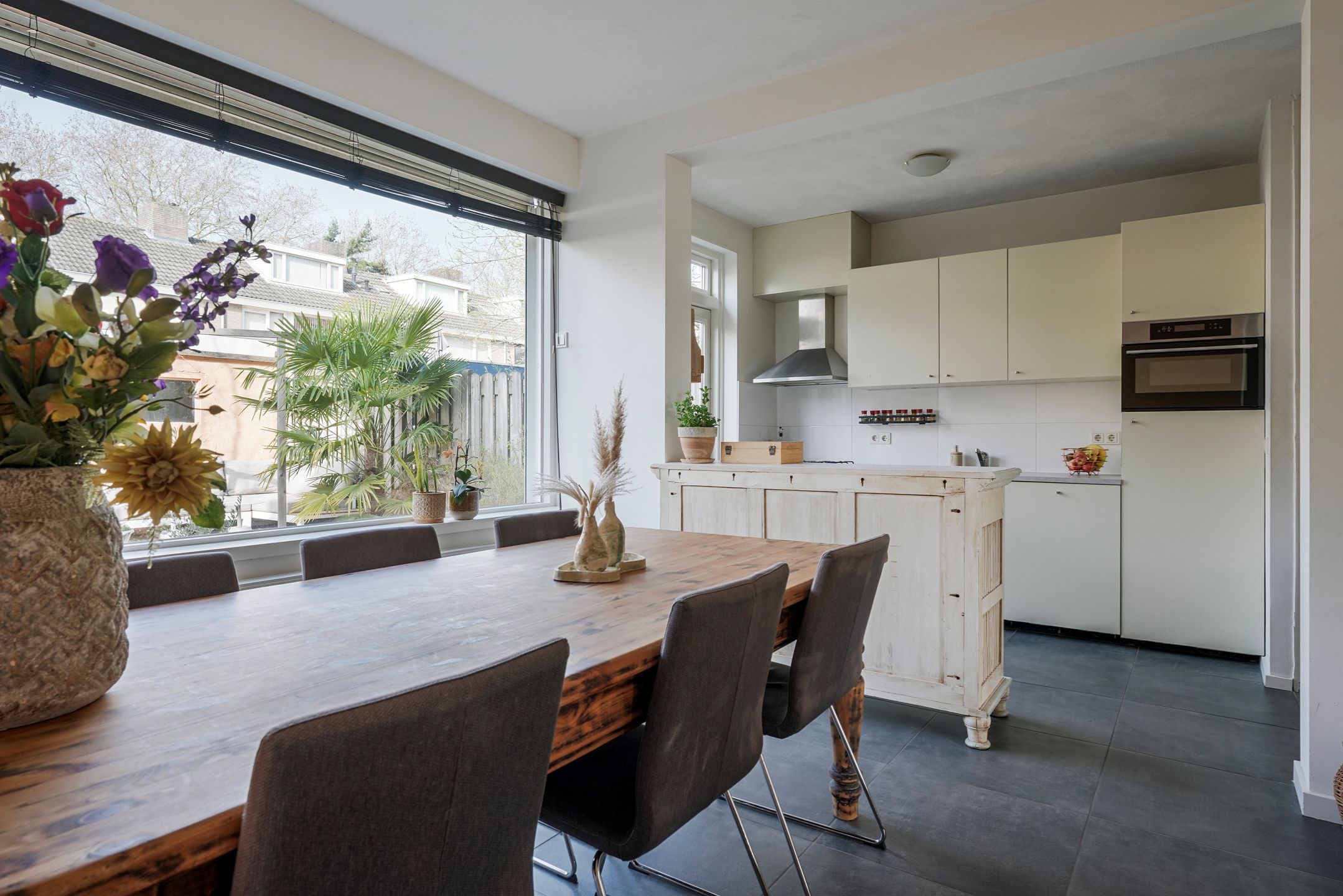 Photo 12 of Generaal Bentinckstraat 41
