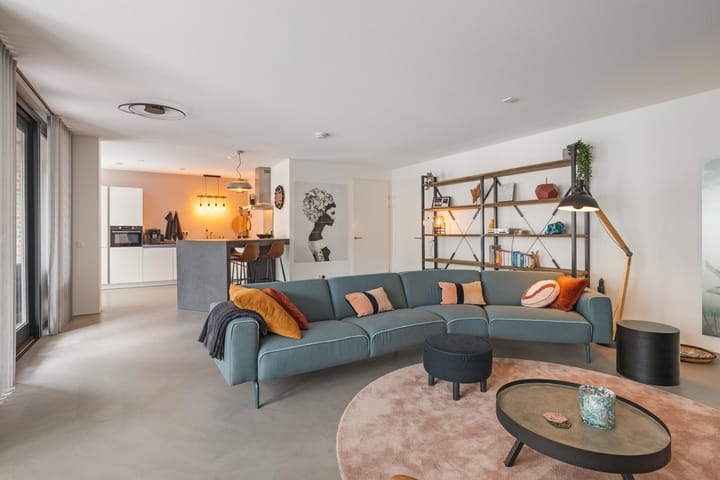 Photo 4 of Zijdebalenstraat 21