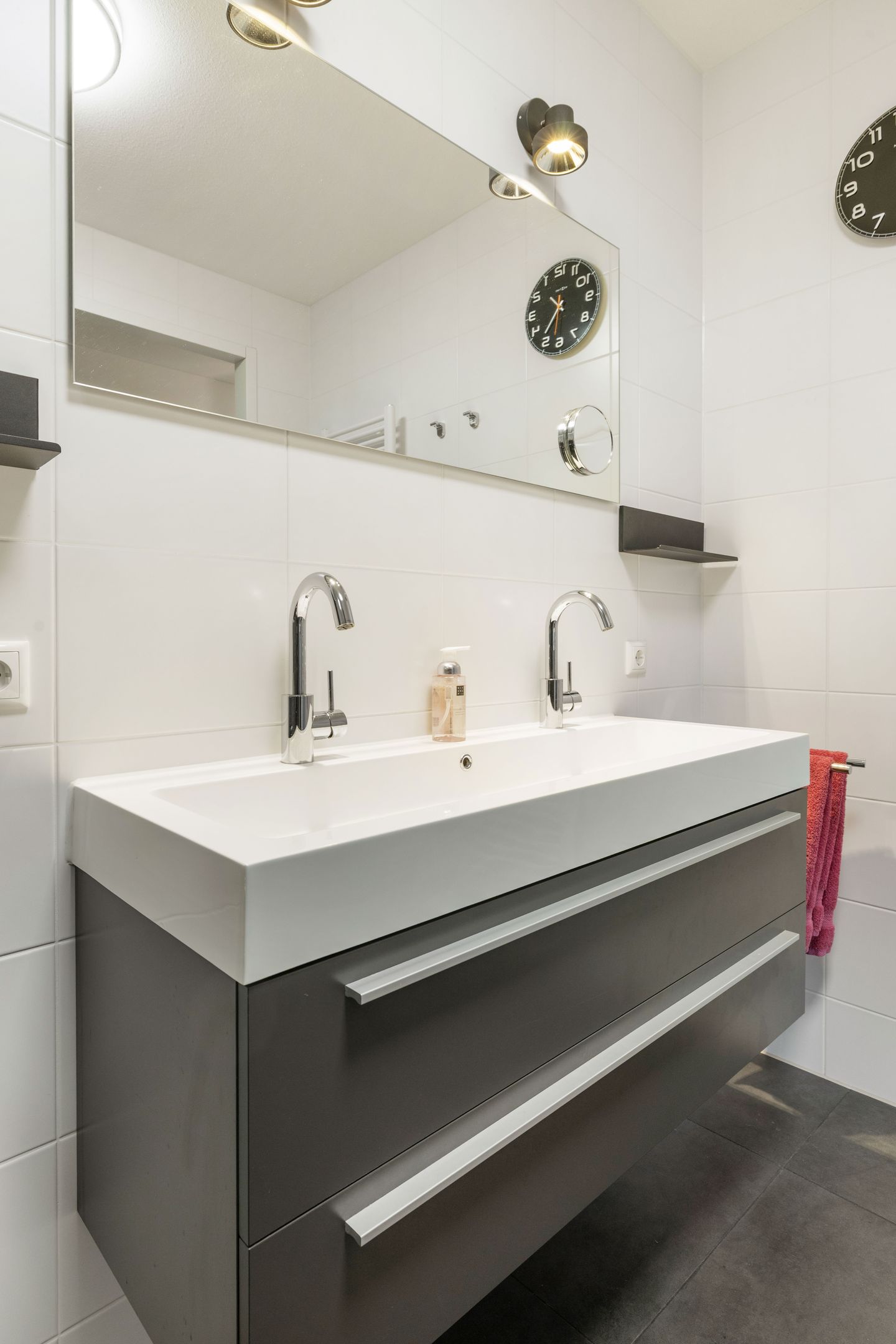 Foto 34 van Zijdebalenstraat 21