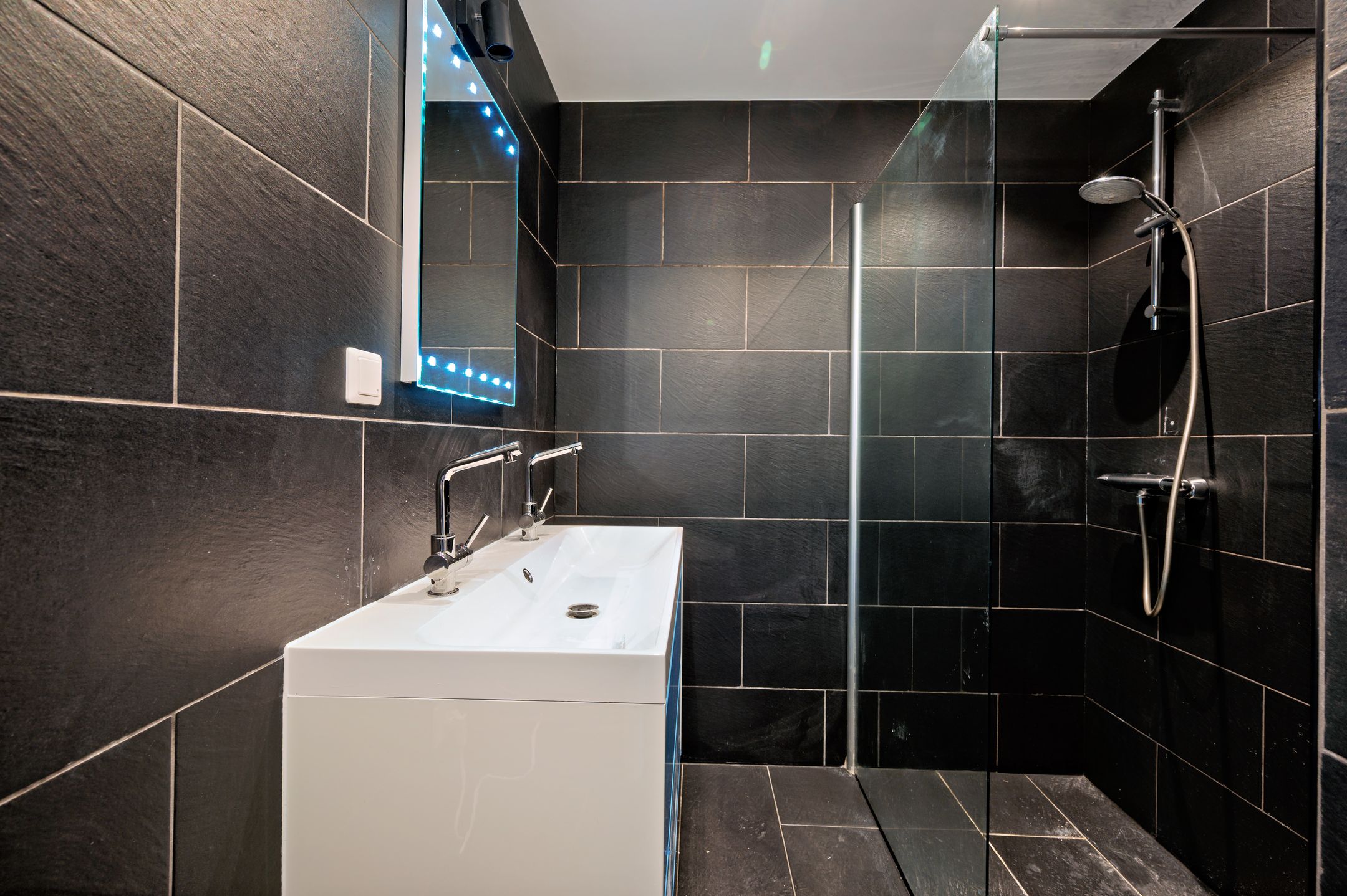 Photo 6 of Sumatrastraat 10-B