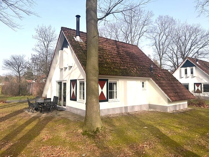 Foto 5 van Zwembadweg 1