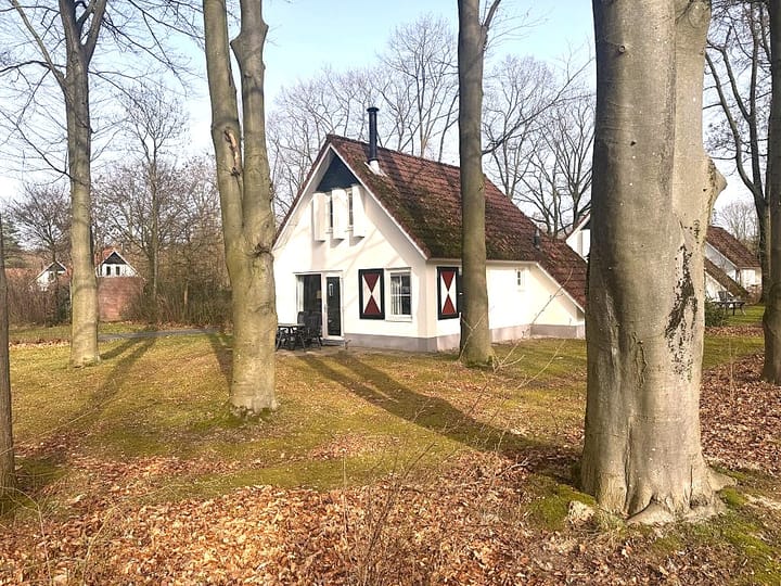 Foto 4 van Zwembadweg 1