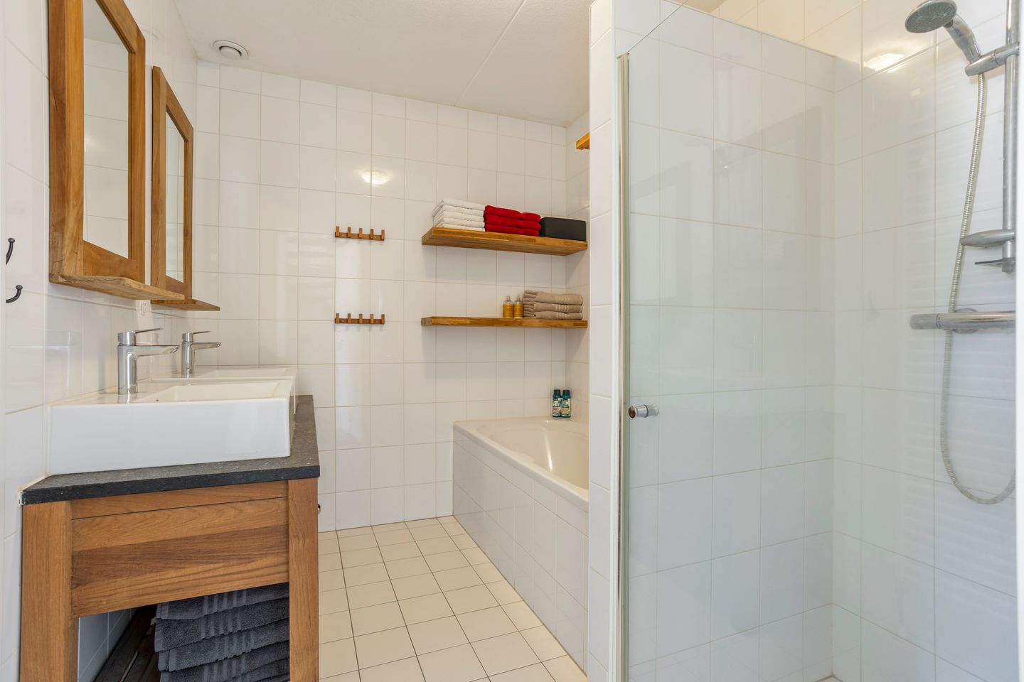 Foto 4 van Lofoten 44