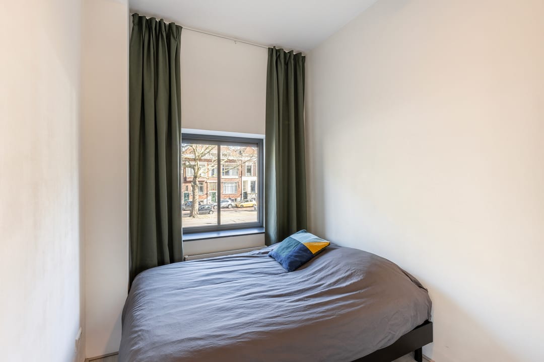 Turn Key 1-Bedroom Apartment with Communal Courtyard near Rotterdam Central — 20