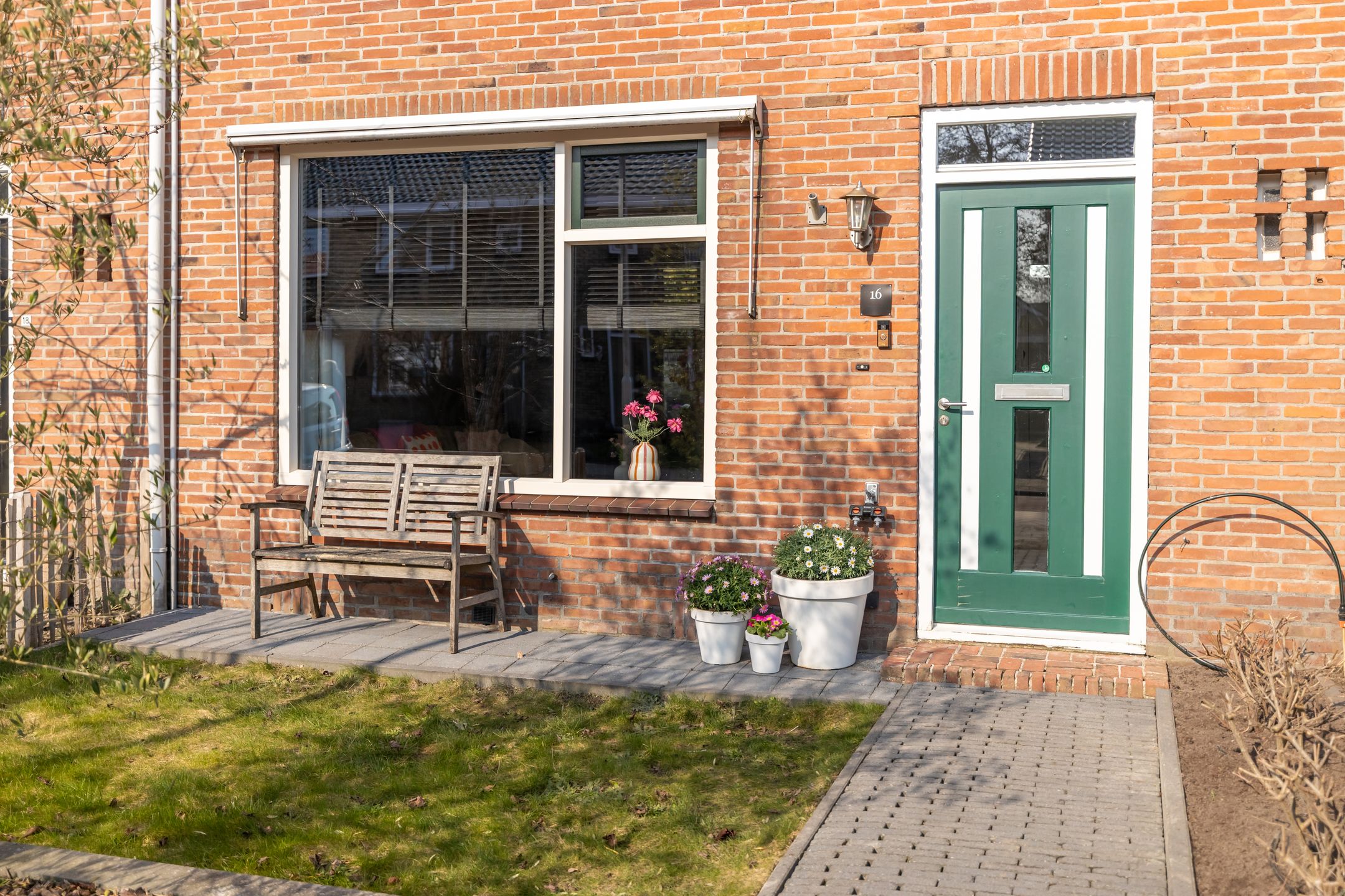 Photo 6 of Menno Simonszstraat 16