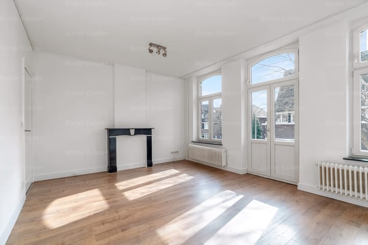 Foto 2 van Louis Loyensstraat 18-B