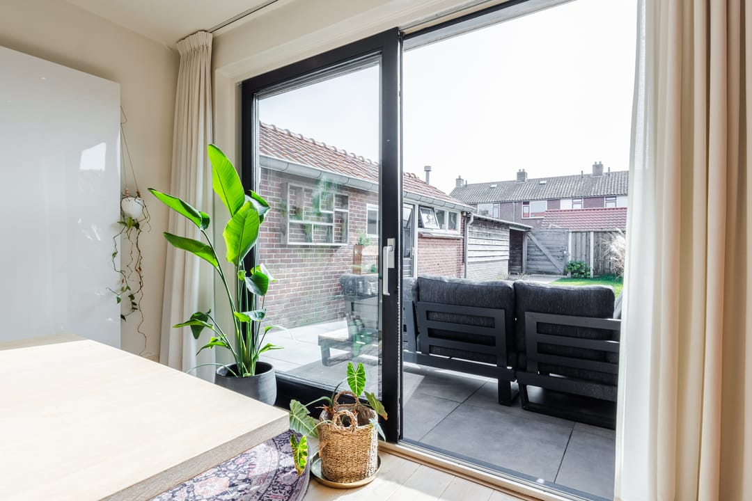 Foto 16 van Julianastraat 6