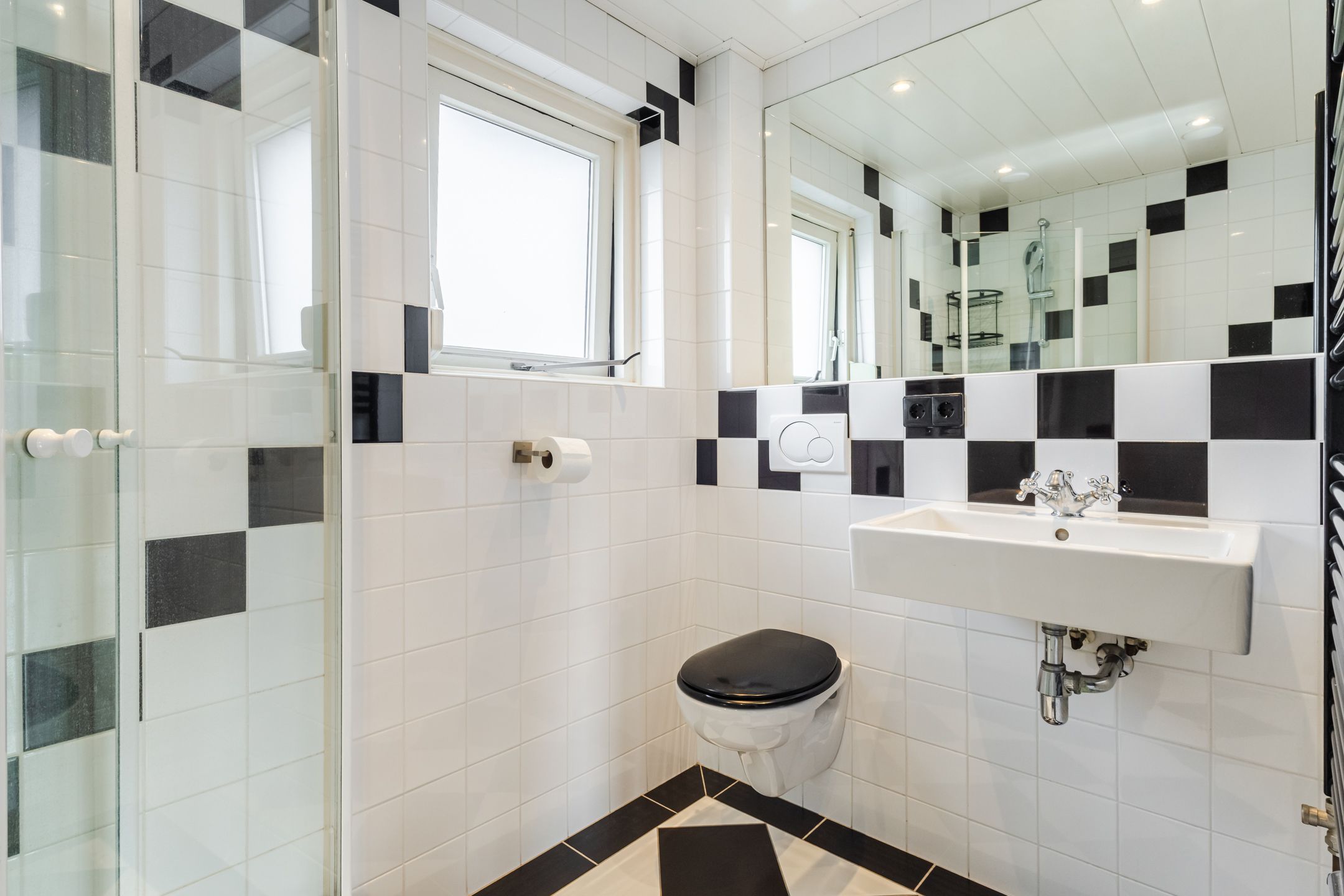 Foto 42 van Julianastraat 6