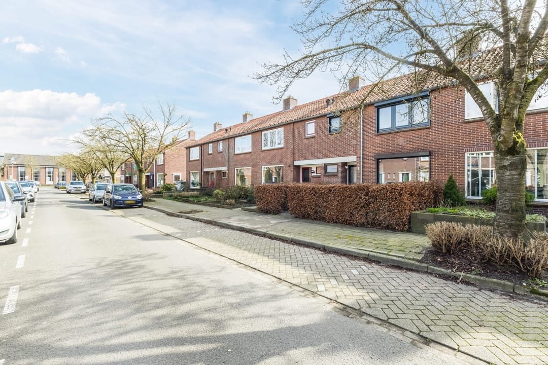 Foto 61 van Julianastraat 6