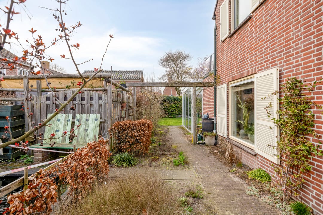 Foto 31 van Adriaan Oomenstraat 1