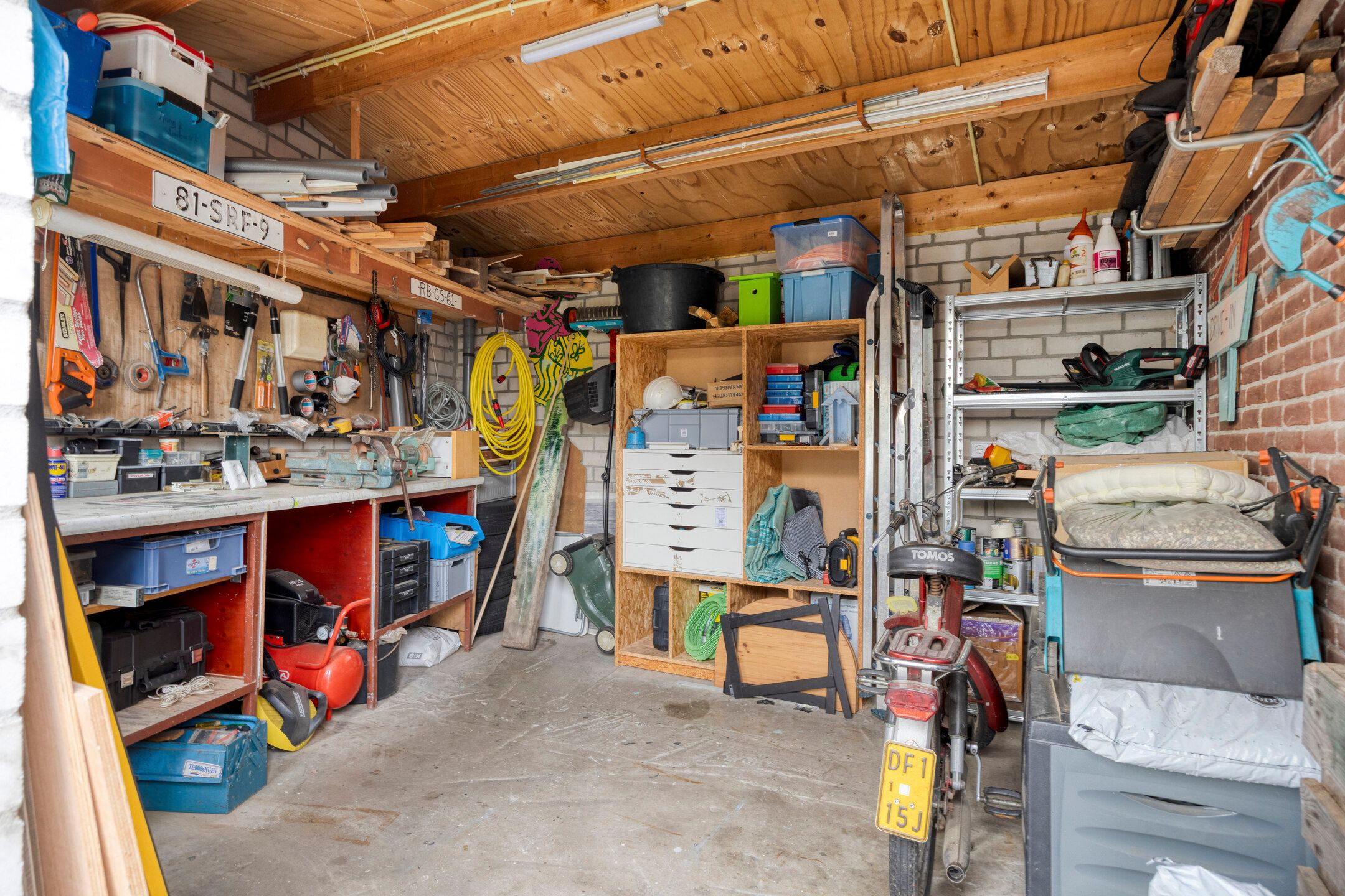 Foto 33 van Adriaan Oomenstraat 1