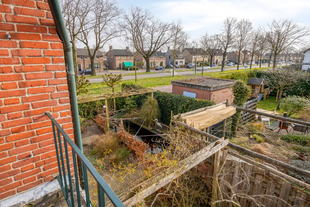 Foto 41 van Adriaan Oomenstraat 1