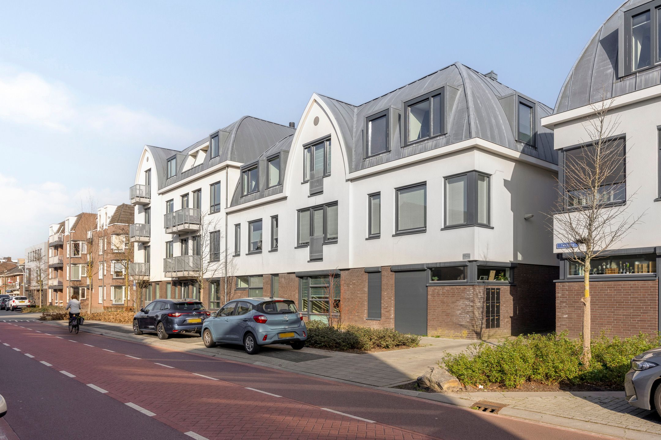 Buying a house in The Netherlands., Tweeling 17