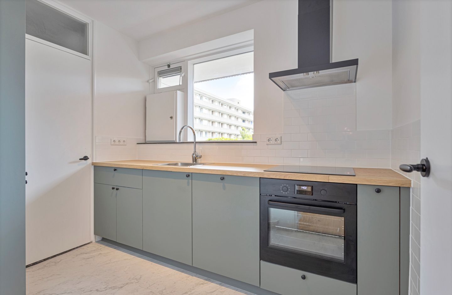 Photo 10 of Aert van Neslaan 224