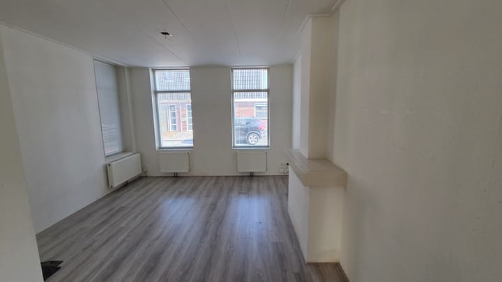 Photo 4 of Sarastraat 73