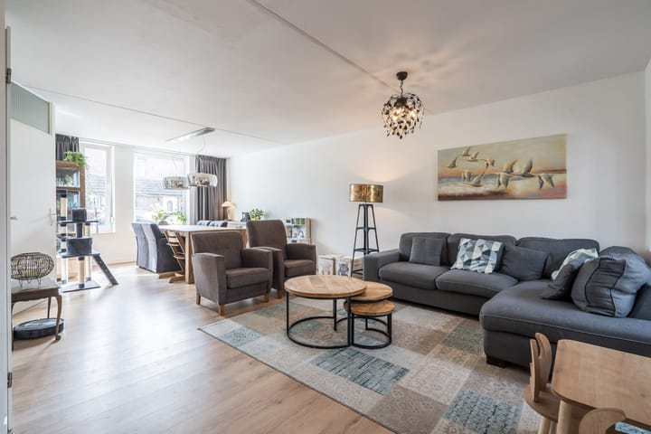 Photo 5 of Klaproosstraat 49