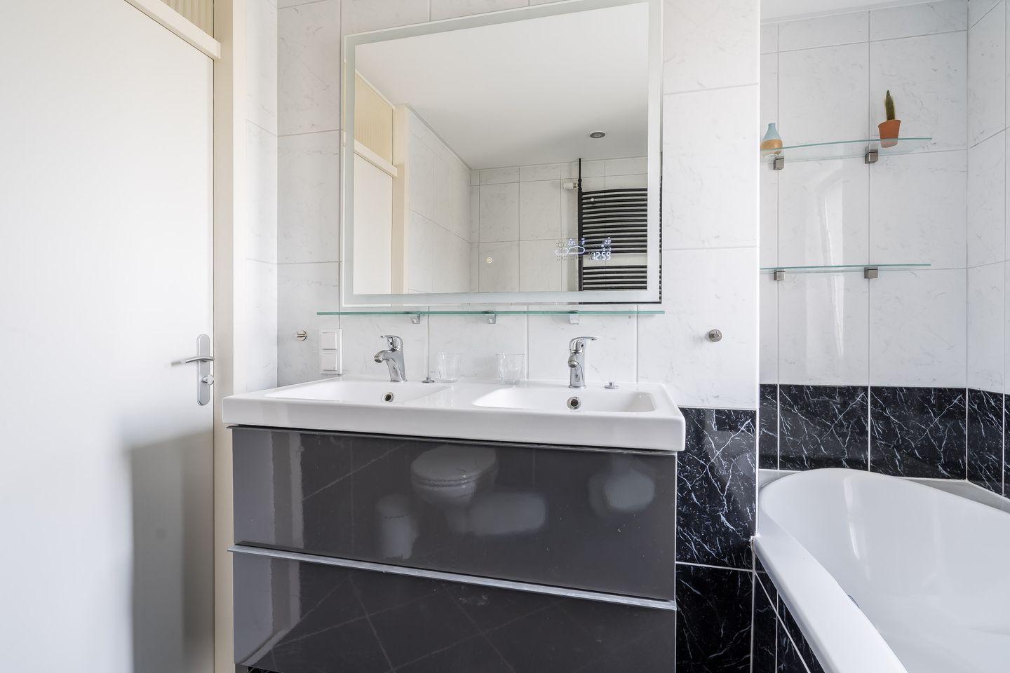 Photo 34 of Klaproosstraat 49