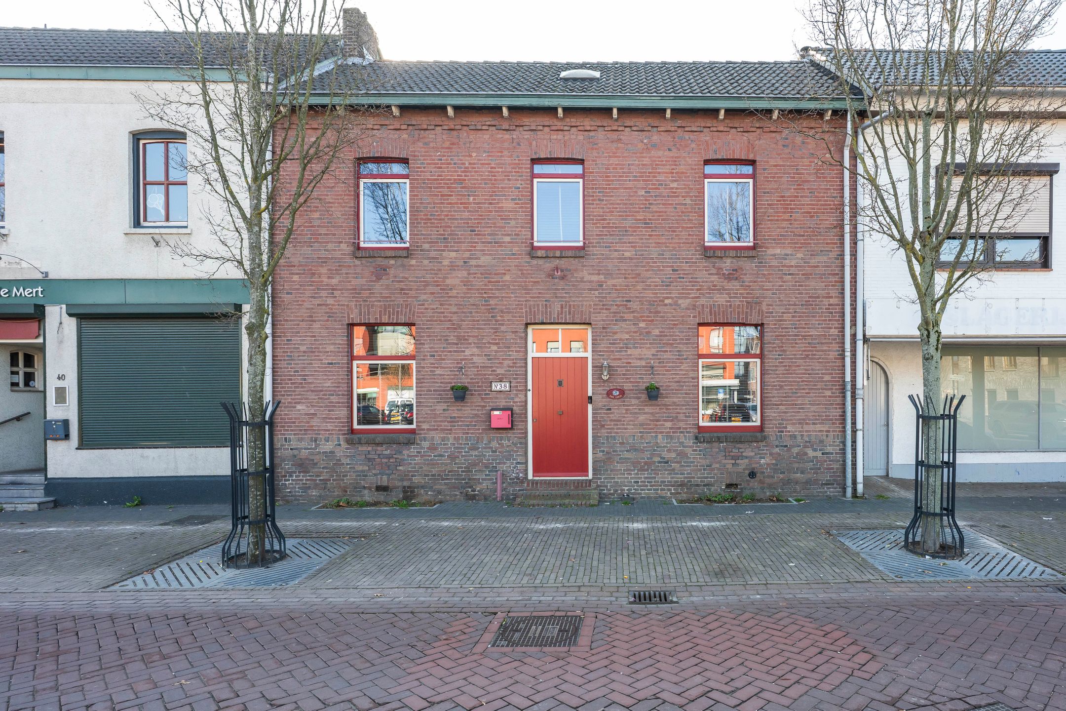 Buying a house in The Netherlands., Beekstraat 38