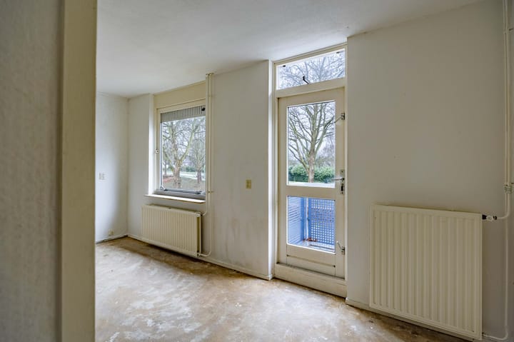 Photo 2 of Akelei 54