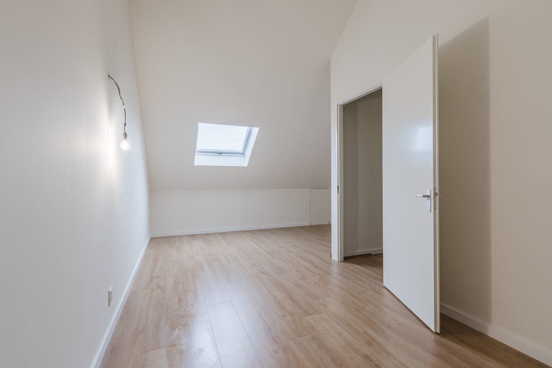 Modern Energy-Efficient Terraced Home in Leerdam with Solar Panels — 21