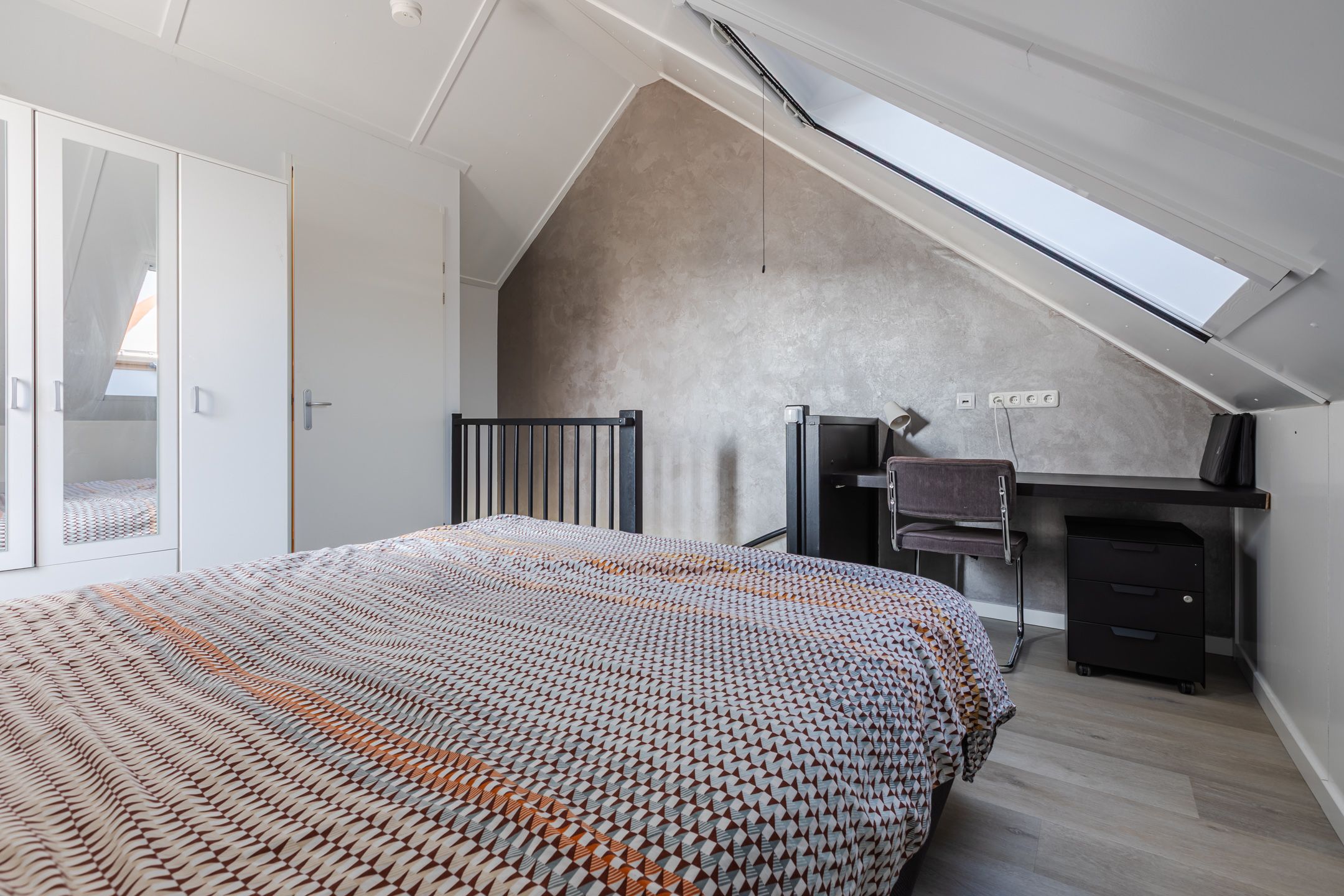 Photo 21 of Gouvernante 59