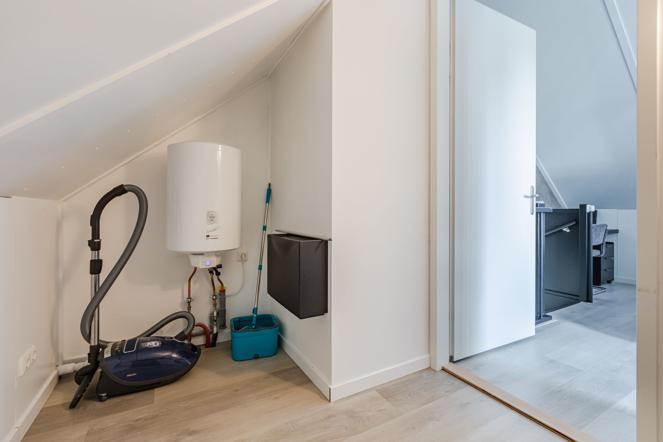 Photo 24 of Gouvernante 59