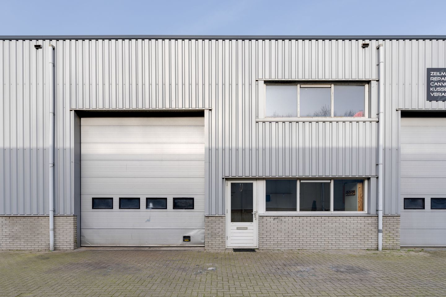 Bekijk foto 3 van Industrieweg 35-e