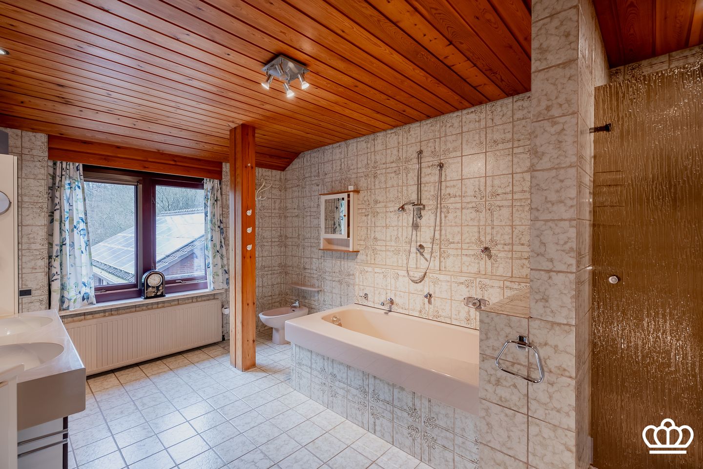 Luxury Villa with Indoor Pool and Wellness Facilities in Wooded Kapellen Setting — 19