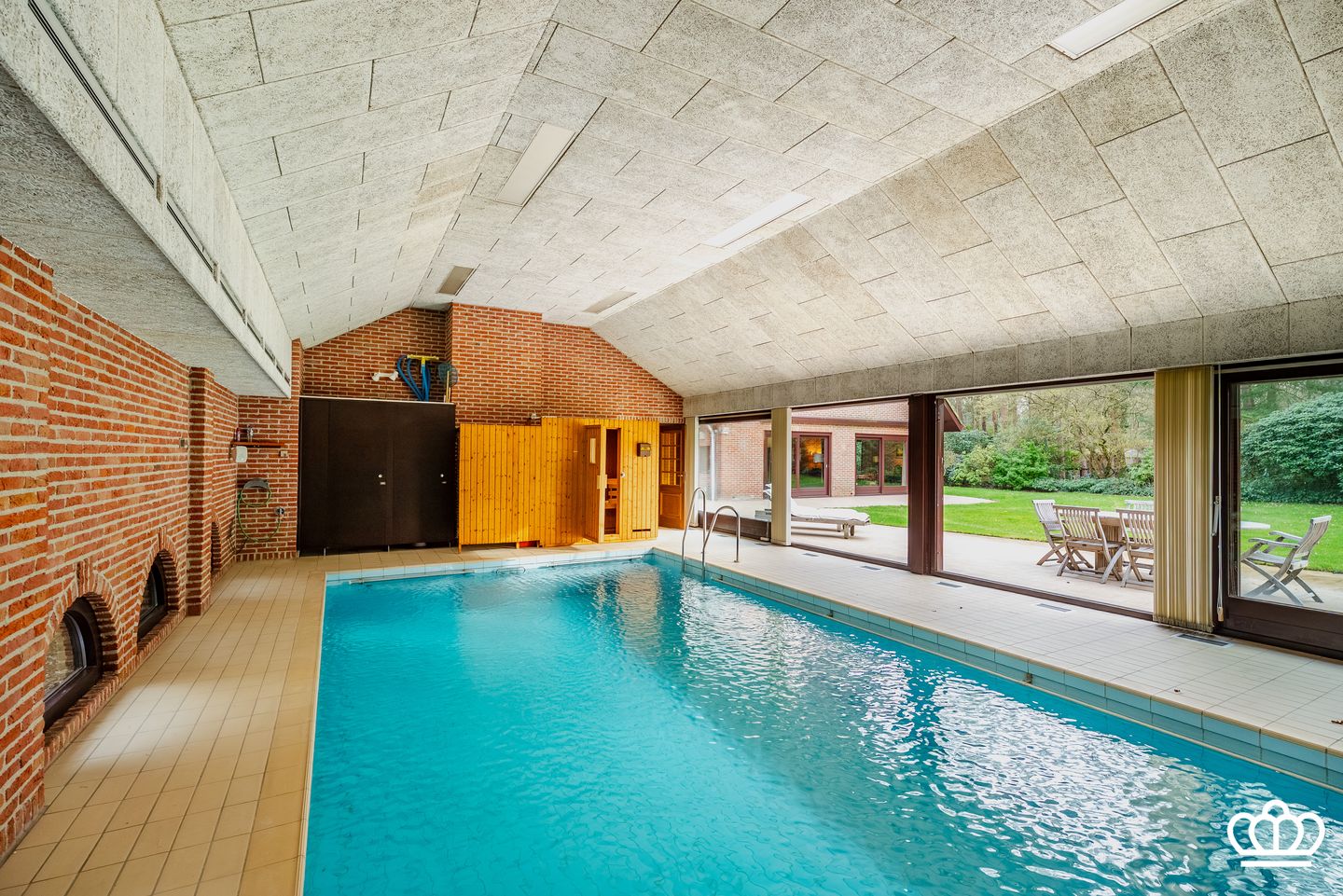 Luxury Villa with Indoor Pool and Wellness Facilities in Wooded Kapellen Setting — 34
