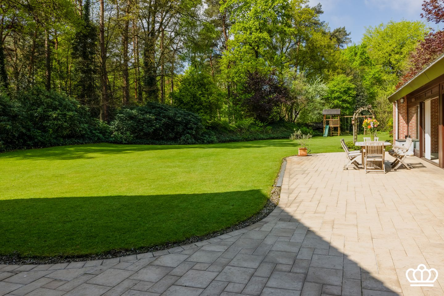 Luxury Villa with Indoor Pool and Wellness Facilities in Wooded Kapellen Setting — 40