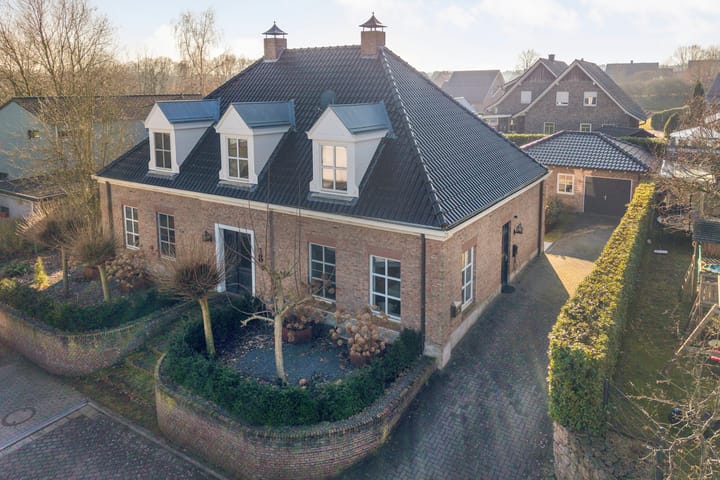 Martin-Niemöller-Straße 8 main image