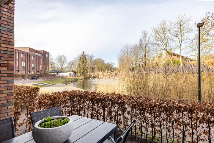 Foto 4 van Helper Westsingel 49-1