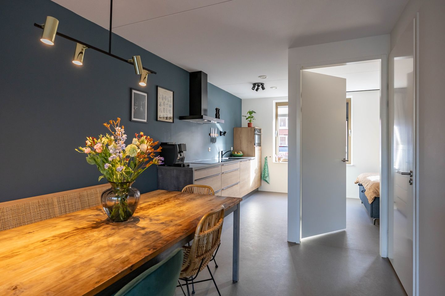 Foto 14 van Helper Westsingel 49-1