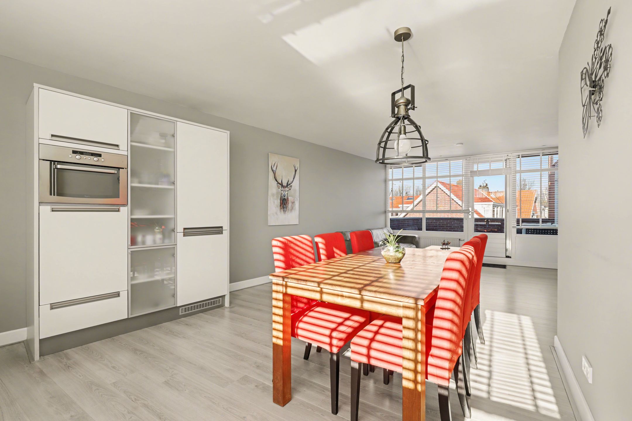 Photo 9 of Helmstraat 16-A