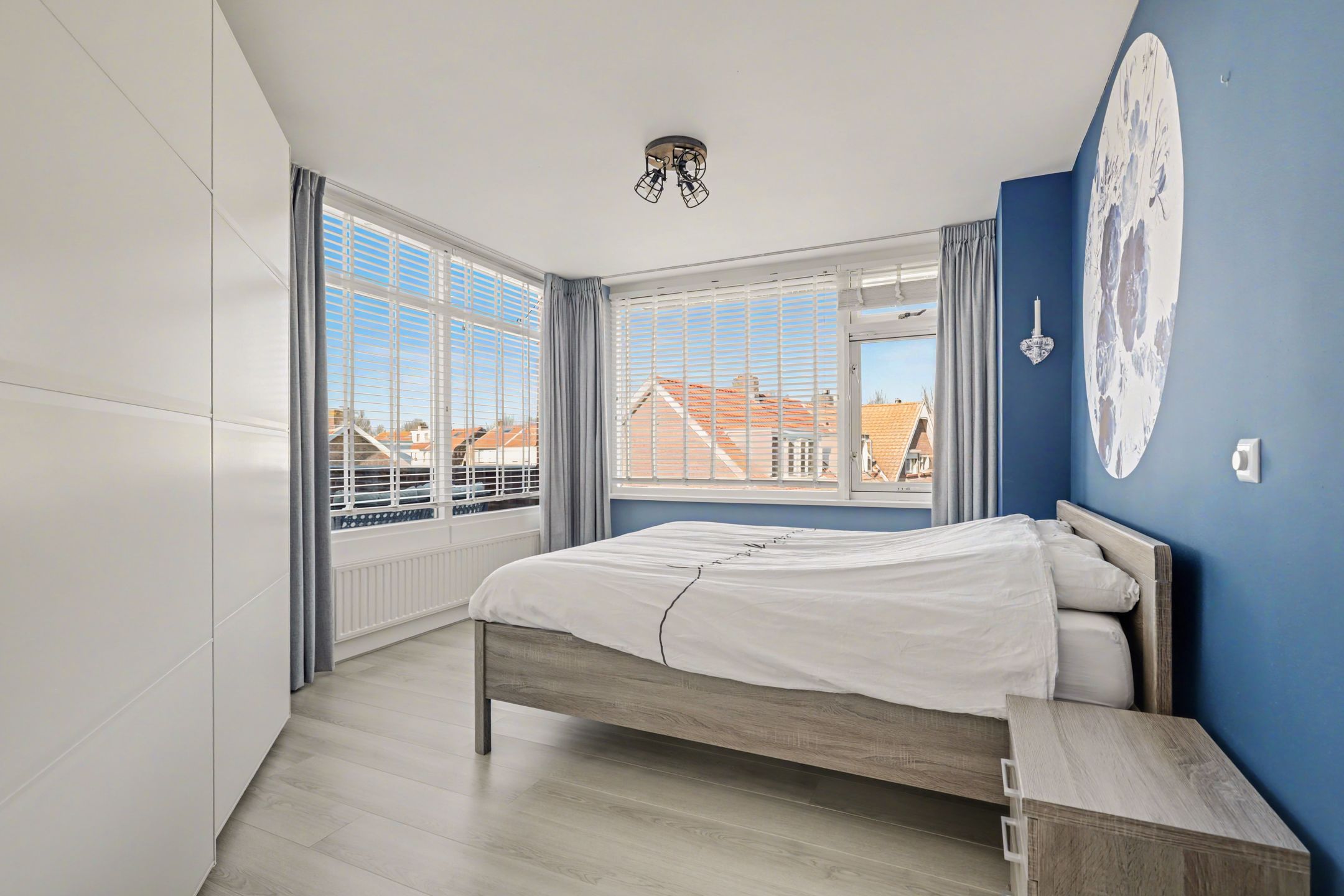 Photo 12 of Helmstraat 16-A