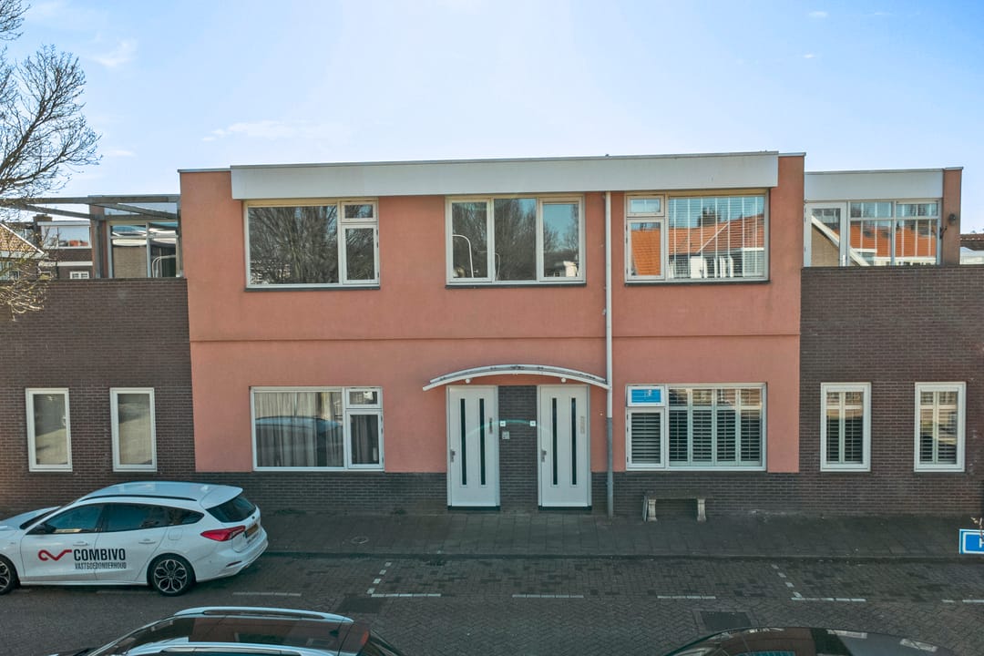 Photo 28 of Helmstraat 16-A