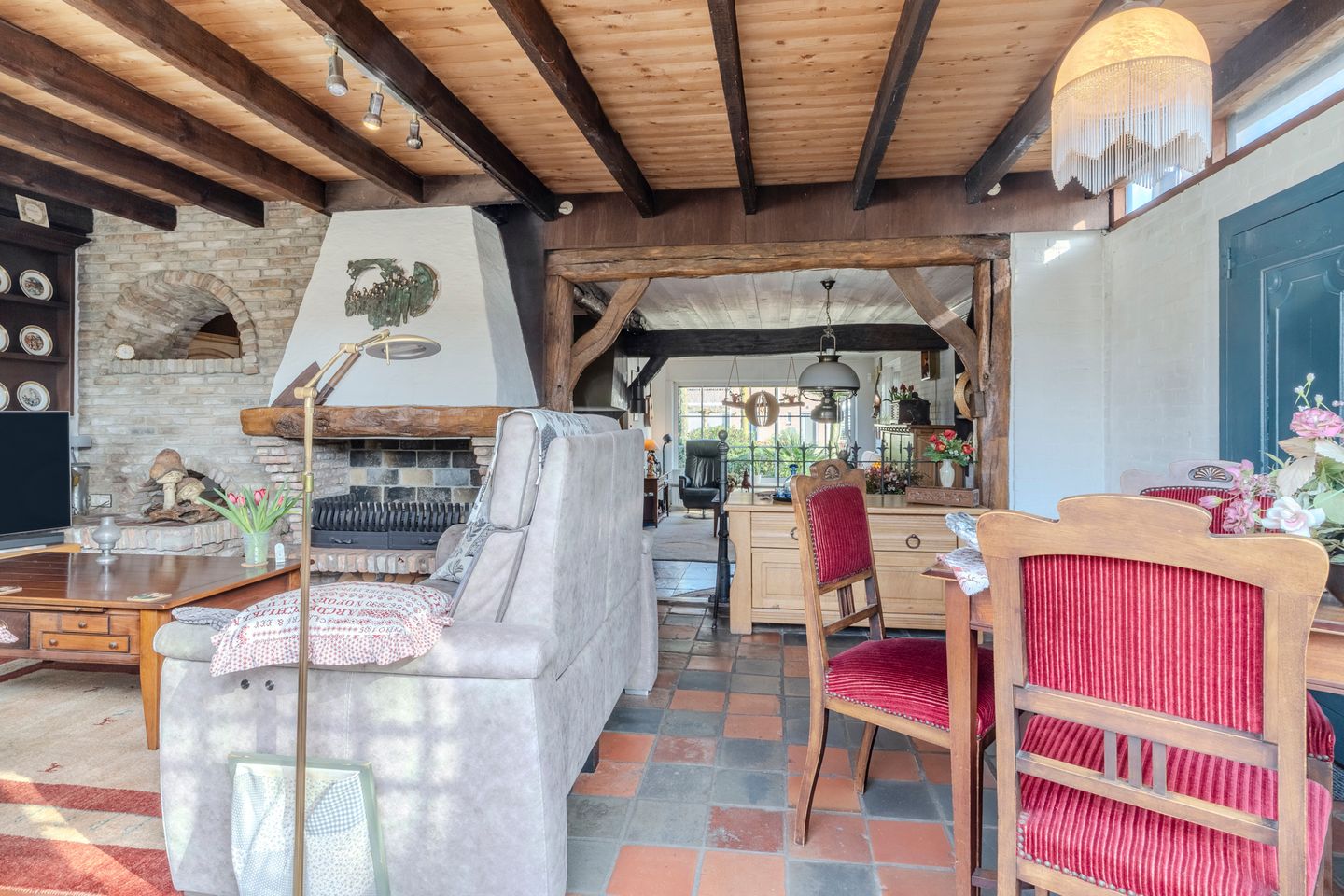 Photo 20 of Schoutstraat 29