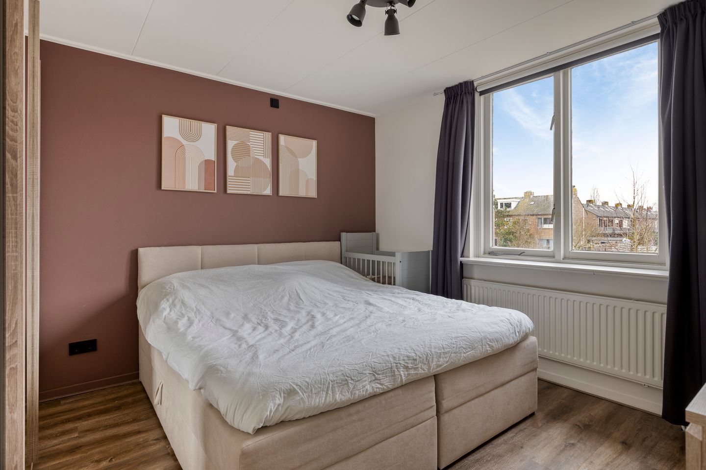 Renovated Corner Home with Four Bedrooms in Family-Friendly Boskoop — 16