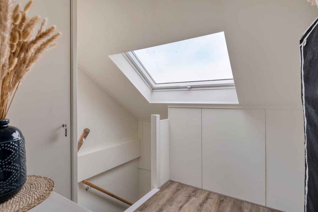 Renovated Corner Home with Four Bedrooms in Family-Friendly Boskoop — 23